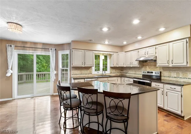 Photo 3 of Single family home for sale at 5825 Nicholson Dr, Hudson, OH 44236 | MLS# 5235714 | Listing updated on 2026-10-07