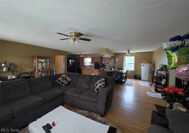 Photo 3 of Single family home for sale at 910 26th Street, Huntington, WV 25703 | MLS# 5234555 | Listing updated on 2026-09-10
