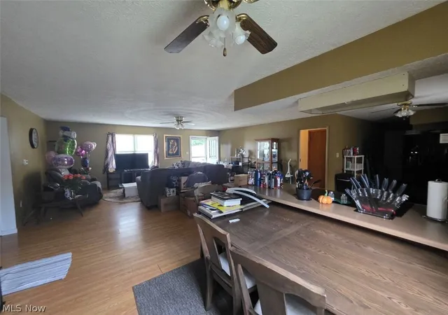Photo 4 of Single family home for sale at 910 26th Street, Huntington, WV 25703 | MLS# 5234555 | Listing updated on 2026-09-30