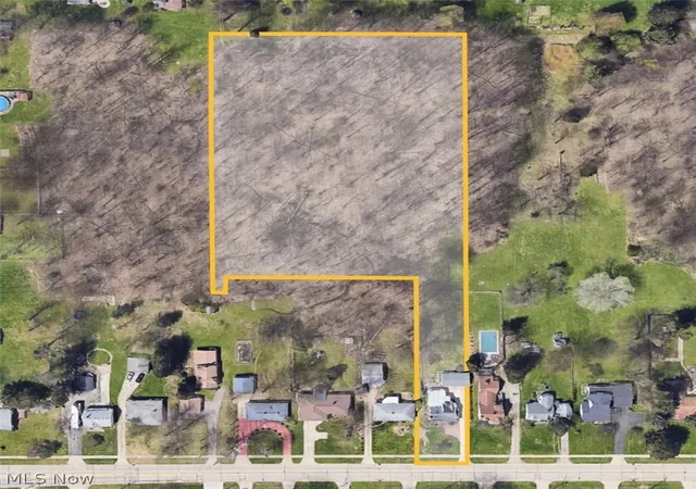 Photo 2 of Single family home for sale at 1016 Lander Rd, Cleveland, OH 44143 | MLS# 5230586 | Listing updated on 2026-09-10