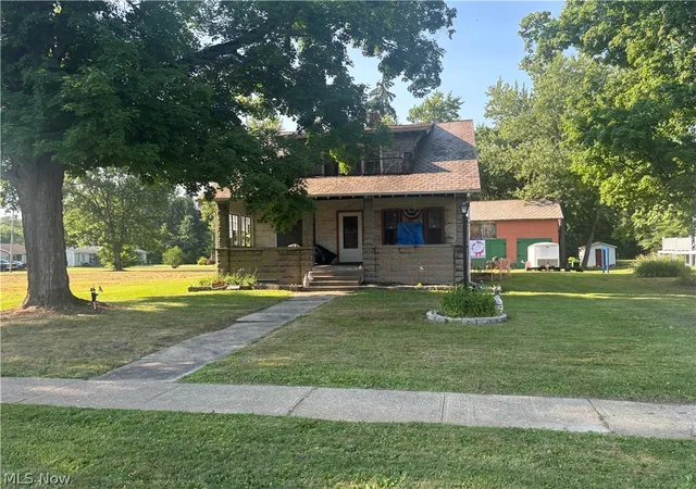Photo 2 of Single family home for sale at 284 W Main St, Andover, OH 44003 | MLS# 5235844 | Listing updated on 2026-09-11