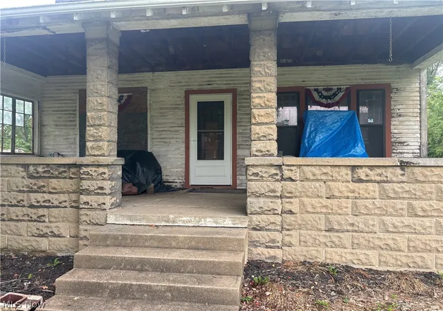 Photo 4 of Sale Pending at 284 W Main St, Andover, OH 44003 | MLS# 5235844 | Listing updated on 2026-10-05