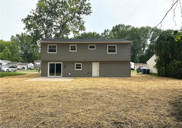 Photo 2 of Single family home for sale at 26946 Southwood Ln, Olmsted Twp, OH 44138 | MLS# 5235918 | Listing updated on 2026-09-22