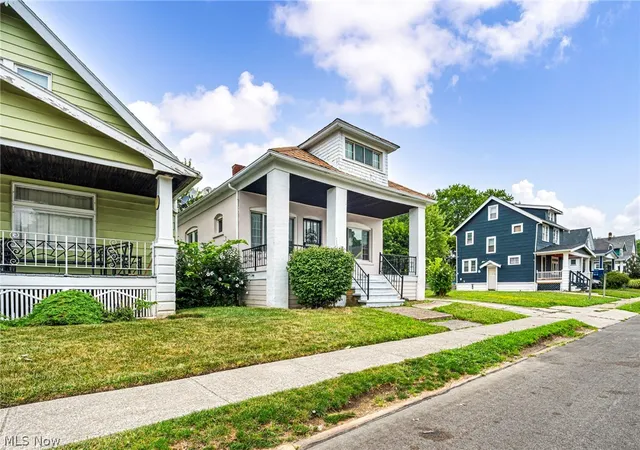 Photo 4 of Sale Pending at 13805 Chapelside Ave, Cleveland, OH 44120 | MLS# 5235806 | Listing updated on 2026-09-14