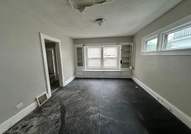 Photo 3 of Single family home for sale at 4305 E 119th Street, Cleveland, OH 44105 | MLS# 5236004 | Listing updated on 2026-10-02
