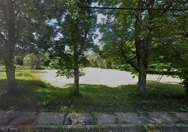 Photo 2 of Land for sale at 5850 Main St Se, New Philadelphia, OH 44663 | MLS# 5236022 | Listing updated on 2026-09-04
