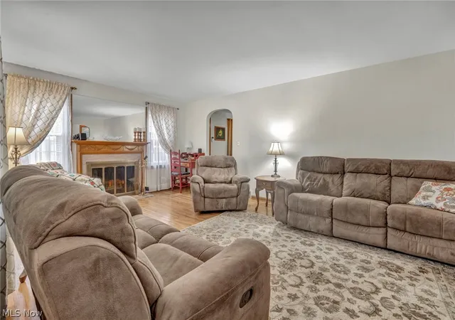 Photo 2 of Sale Pending at 514 Everhard Rd SW, North Canton, OH 44709 | MLS# 5235964 | Listing updated on 2026-09-10
