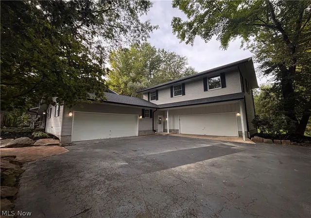 Photo 1 of Single family home for sale at 5683 Chestnut Ridge Rd, Hubbard, OH 44425 | MLS# 5235830 | Listing updated on 2026-10-06