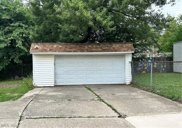 Photo 3 of Single family home for sale at 13099 Cedar Rd, Cleveland, OH 44118 | MLS# 5233483 | Listing updated on 2026-09-11