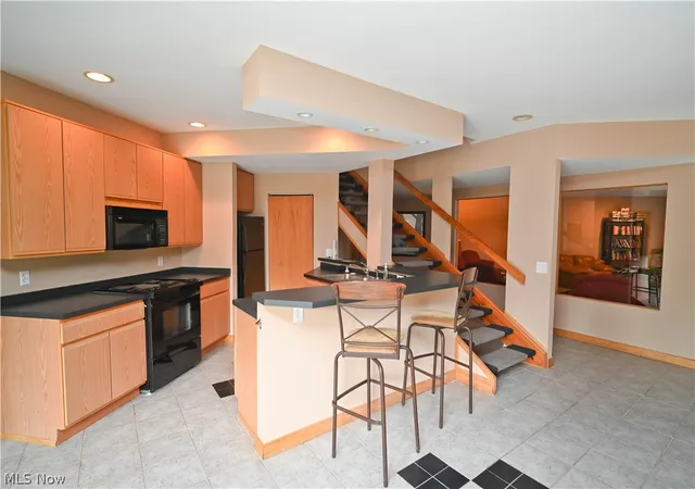 Photo 44 of Condo for sale at 325 S Linden Ct, Warren, OH 44484 | MLS# 5235948 | Listing updated on 2026-09-10