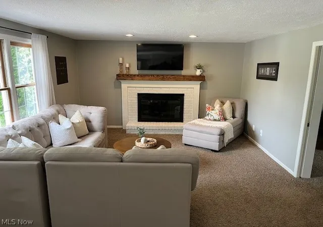 Photo 2 of Sale Pending at 1385 Butler St Se, North Canton, OH 44720 | MLS# 5236153 | Listing updated on 2026-10-06