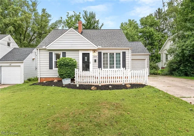 Photo 1 of Single family home for sale at 5239 Edenhurst Rd, Cleveland, OH 44124 | MLS# 5236163 | Listing updated on 2026-09-09