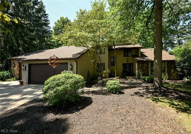 Photo 1 of Sale Pending at 11197 Arrowhead Dr, Grafton, OH 44044 | MLS# 5207159 | Listing updated on 2026-10-03