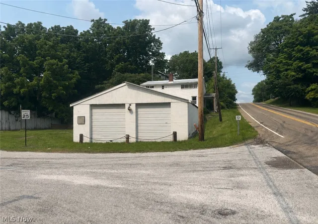 Listing Photo 3 - Condo for sale in building located at 2682 E Turkeyfoot Lake Rd, Green, OH 44685