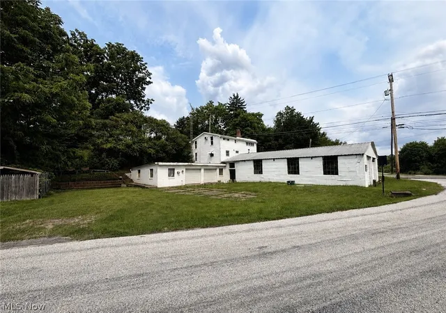 Listing Photo 4 - Condo for sale in building located at 2682 E Turkeyfoot Lake Rd, Green, OH 44685