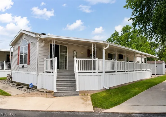 Photo 1 of Single family home for sale at 1763 Ne Catawba Rd #206, Port Clinton, OH 43452 | MLS# 5235713 | Listing updated on 2026-09-04