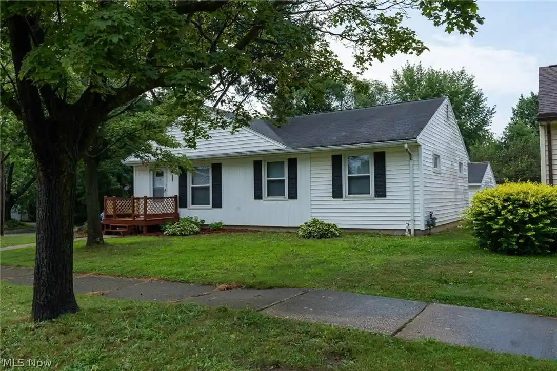 Photo 1 of Single family home for sale at 890 Independence Ave, Akron, OH 44310 | MLS# 5234861 | Listing updated on 2026-10-27