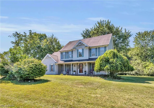 Single family home for sale at 1127 Fireside Trl, Broadview Heights, OH 44147 | MLS# 5235803