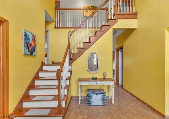 Photo 3 of Single family home for sale at 1127 Fireside Trl, Broadview Heights, OH 44147 | MLS# 5235803 | Listing updated on 2026-10-07