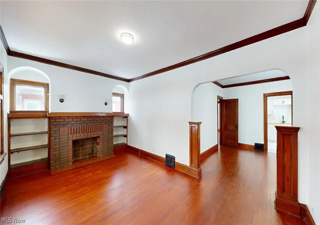 Listing Photo 4 - Condo for sale in building located at 4028 Schiller Ave, Cleveland, OH 44109