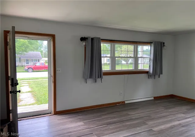 Photo 3 of Sale Pending at 917 Kaderly St Nw, New Philadelphia, OH 44663 | MLS# 5235279 | Listing updated on 2026-09-02
