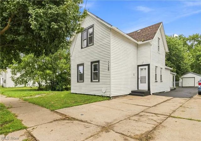 Photo 1 of Single family home for sale at 3129 W 31st Street, Cleveland, OH 44109 | MLS# 5219345 | Listing updated on 2026-09-21