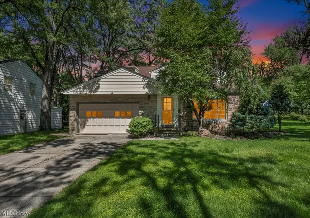 Photo 1 of Single family home for sale at 1531 Burlington Rd, Cleveland, OH 44118 | MLS# 5236294 | Listing updated on 2026-09-04