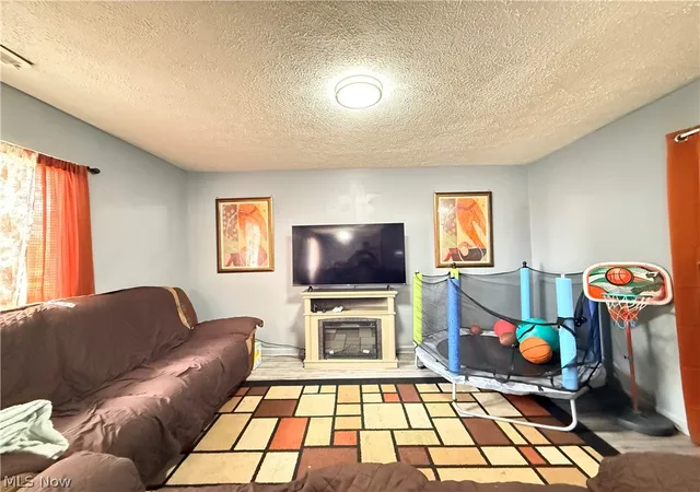 Photo 3 of Single family home for sale at 11808 Leeila Ave, Cleveland, OH 44135 | MLS# 5236071 | Listing updated on 2026-09-10