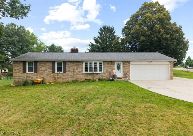 Photo 1 of Single family home for sale at 6641 Hillfield St Nw, North Canton, OH 44720 | MLS# 5236304 | Listing updated on 2026-09-28