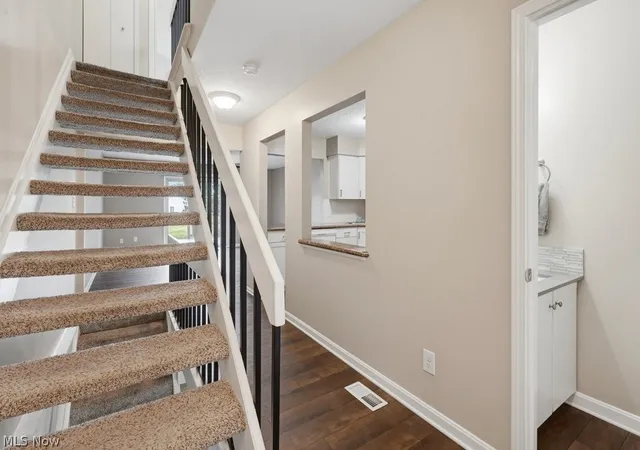 Photo 2 of Condo for sale at 1203 Cyn View Rd, Northfield, OH 44067 | MLS# 5236322 | Listing updated on 2026-09-09