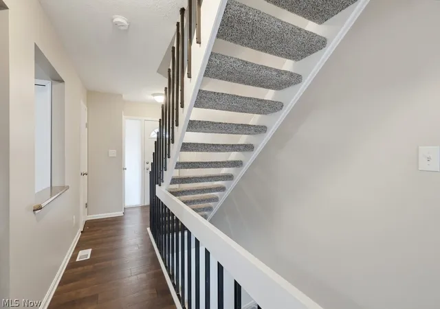 Photo 3 of Condo for sale at 1203 Cyn View Rd, Northfield, OH 44067 | MLS# 5236322 | Listing updated on 2026-09-09