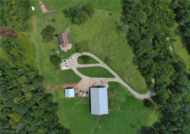 Photo 4 of Single family home for sale at 827 Darnold Rd, Vincent, OH 45784 | MLS# 5236332 | Listing updated on 2026-09-04