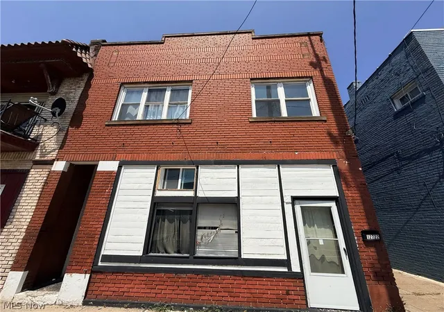 Listing Photo 4 - Condo for sale in building located at 12722 Lorain Ave, Cleveland, OH 44111