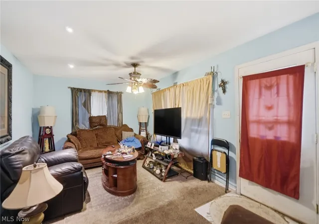 Photo 3 of Sale Pending at 1472 Feeman Ave, Lima, OH 45805 | MLS# 5236135 | Listing updated on 2026-09-30