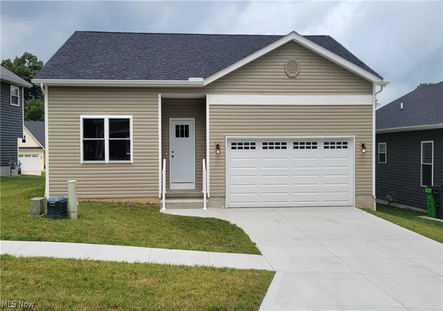 Photo 2 of Single family home for sale at 385 Thorn Way, Doylestown, OH 44230 | MLS# 5236401 | Listing updated on 2026-09-21
