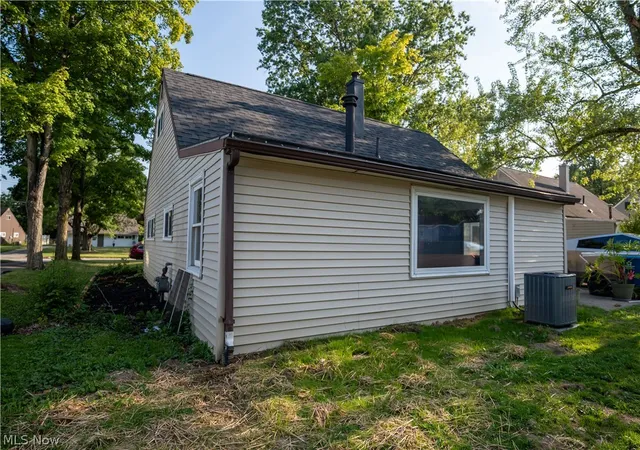 Photo 28 of Single family home for sale at 2378 Clyde St, Youngstown, OH 44514 | MLS# 5236073 | Listing updated on 2026-09-09