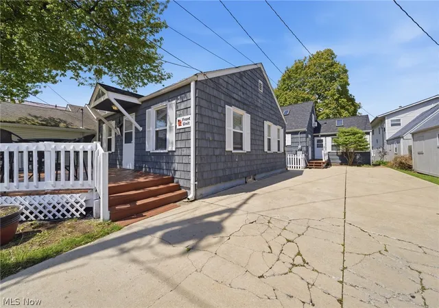 Photo 3 of Sale Pending at 5187 Old Lake Rd, Geneva, OH 44041 | MLS# 5236423 | Listing updated on 2026-09-08