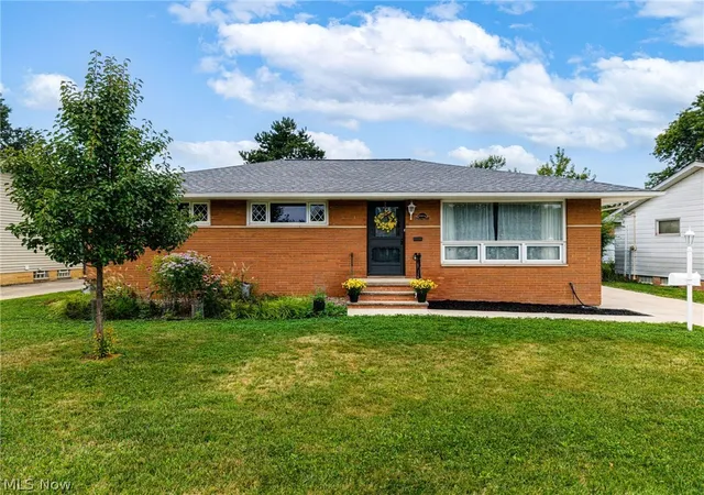 Photo 1 of Single family home for sale at 6904 Reid Dr, Cleveland, OH 44130 | MLS# 5235878 | Listing updated on 2026-09-03
