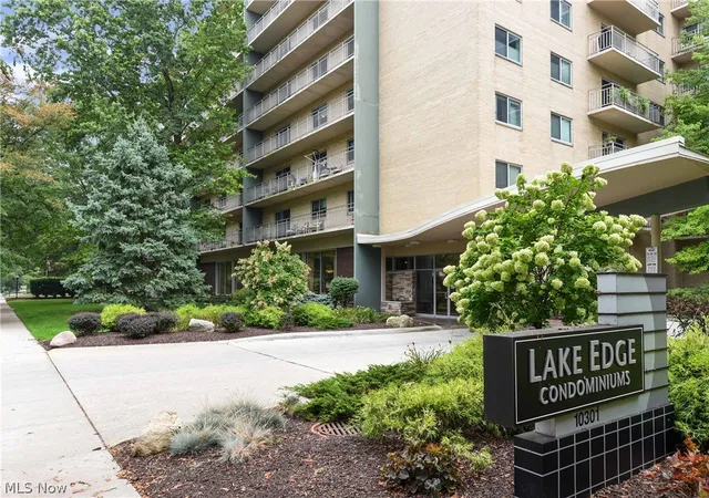 Photo 2 of Sale Pending at 10301 Lake Ave #427, Cleveland, OH 44102 | MLS# 5231726 | Listing updated on 2026-09-09