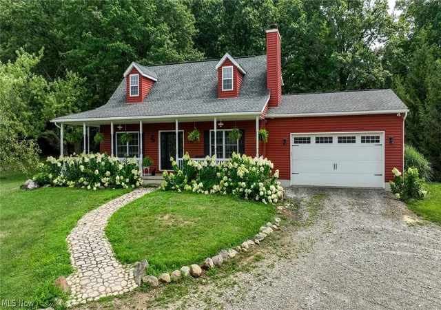 Photo 2 of Single family home for sale at 1089 Center Rd, Clinton, OH 44216 | MLS# 5236140 | Listing updated on 2026-09-15