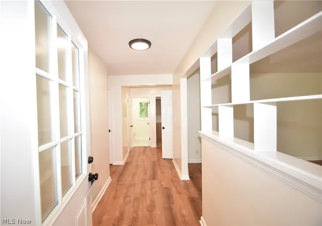 Photo 3 of Single family home for sale at 5347 Old Oxford Ln, Youngstown, OH 44512 | MLS# 5228962 | Listing updated on 2026-09-14