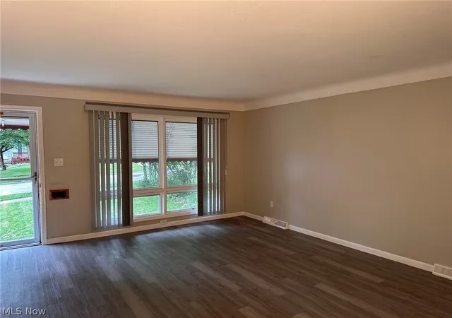 Photo 4 of Single family home for sale at 5315 Arch St, Maple Heights, OH 44137 | MLS# 5236459 | Listing updated on 2026-09-03