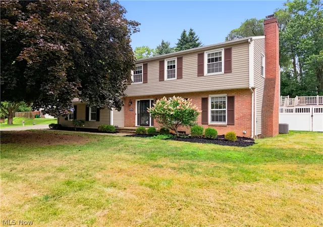 Photo 1 of Single family home for sale at 924 Pittsburg Ave Nw, North Canton, OH 44720 | MLS# 5235216 | Listing updated on 2026-09-26