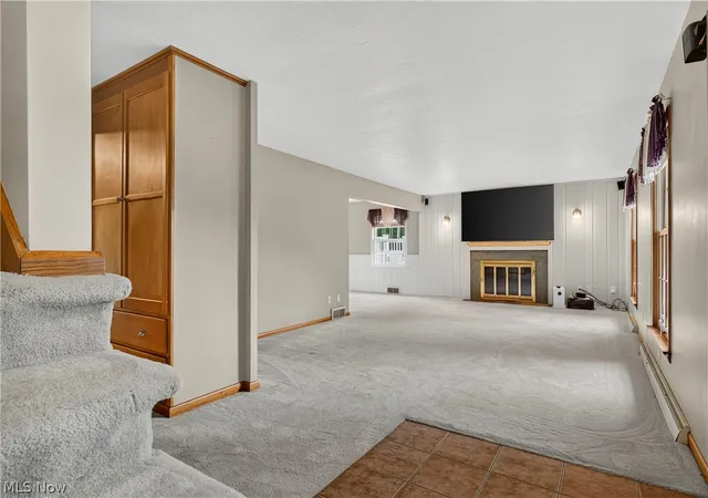Photo 3 of Single family home for sale at 924 Pittsburg Ave Nw, North Canton, OH 44720 | MLS# 5235216 | Listing updated on 2026-09-26