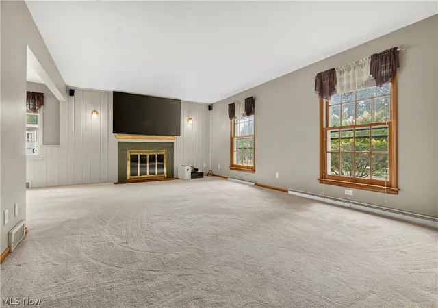 Photo 3 of Single family home for sale at 924 Pittsburg Ave NW, North Canton, OH 44720 | MLS# 5235216 | Listing updated on 2026-09-26
