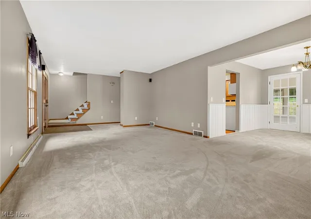 Photo 4 of Single family home for sale at 924 Pittsburg Ave NW, North Canton, OH 44720 | MLS# 5235216 | Listing updated on 2026-09-26