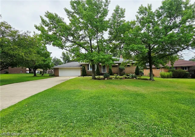 Photo 1 of Sale Pending at 185 Briarleigh Dr, Brunswick, OH 44212 | MLS# 5235860 | Listing updated on 2026-09-03
