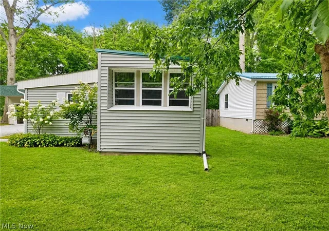 Photo 3 of Single family home for sale at 5108 University Dr, Geneva, OH 44041 | MLS# 5235046 | Listing updated on 2026-09-03