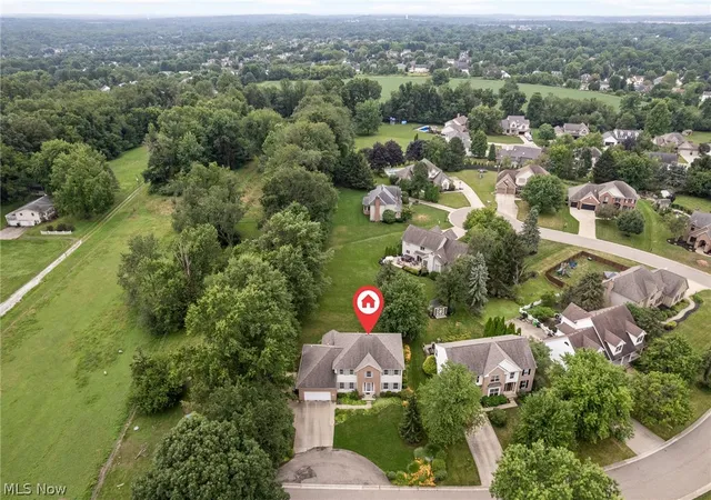 Photo 2 of Sale Pending at 2650 Missenden St Nw, North Canton, OH 44720 | MLS# 5235895 | Listing updated on 2026-09-14