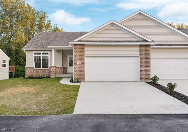 Photo 1 of Condo for sale at 1115 Queen Anne Dr Nw, Massillon, OH 44647 | MLS# 5236087 | Listing updated on 2026-09-11